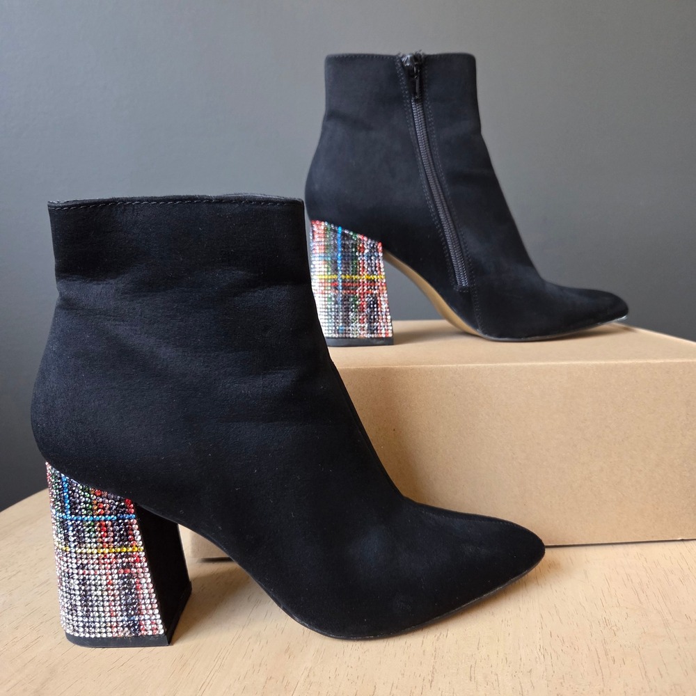 Betsey Johnson KASSIE Black Pointed Toe Ankle Boots Plaid Rhinestone Heel 6M